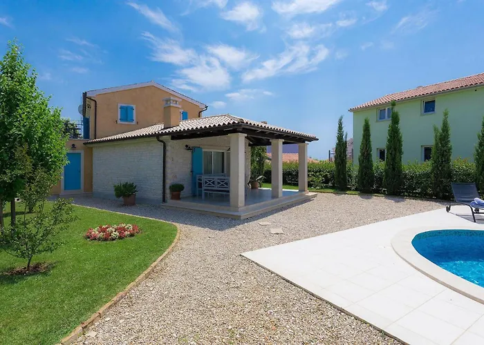 Luka Semesterbostad *